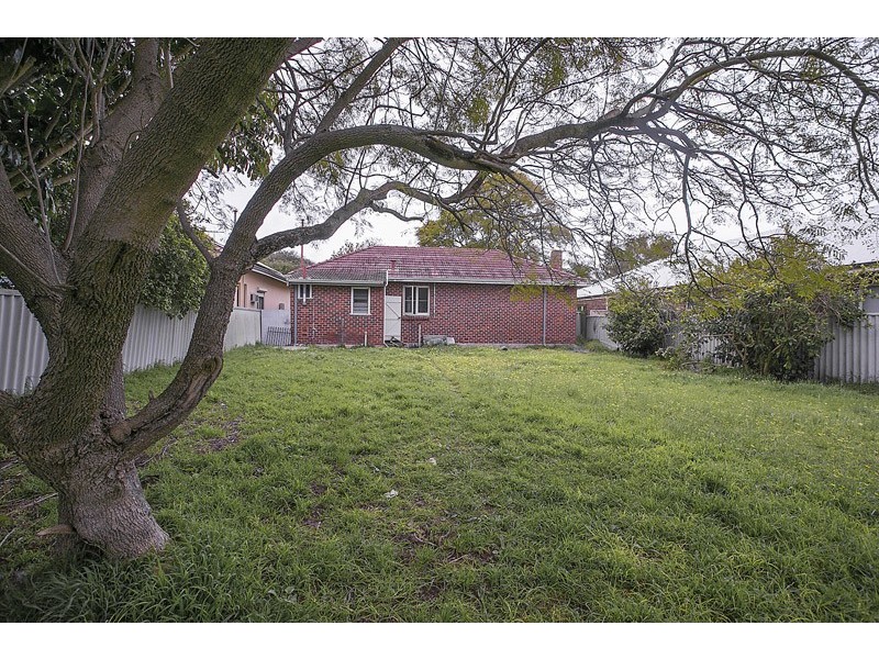 127 Bulong Avenue, Redcliffe WA 6104