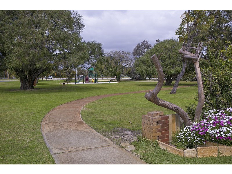 127 Bulong Avenue, Redcliffe WA 6104