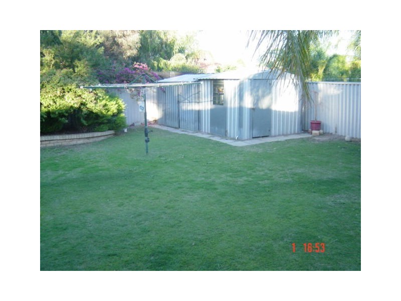 28 Teviot Place, Beechboro WA 6063