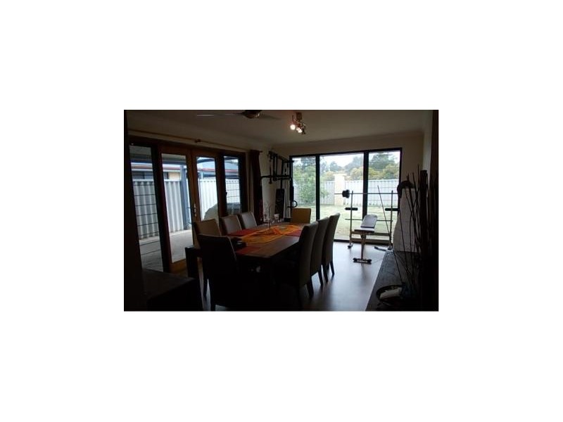 23 Hillwater Promenade, Beechboro WA 6063