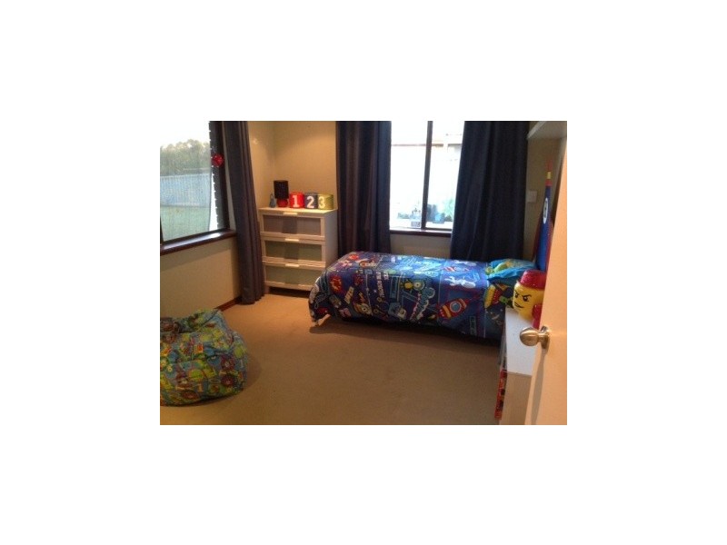 14 Mcbain Place, Langford WA 6147