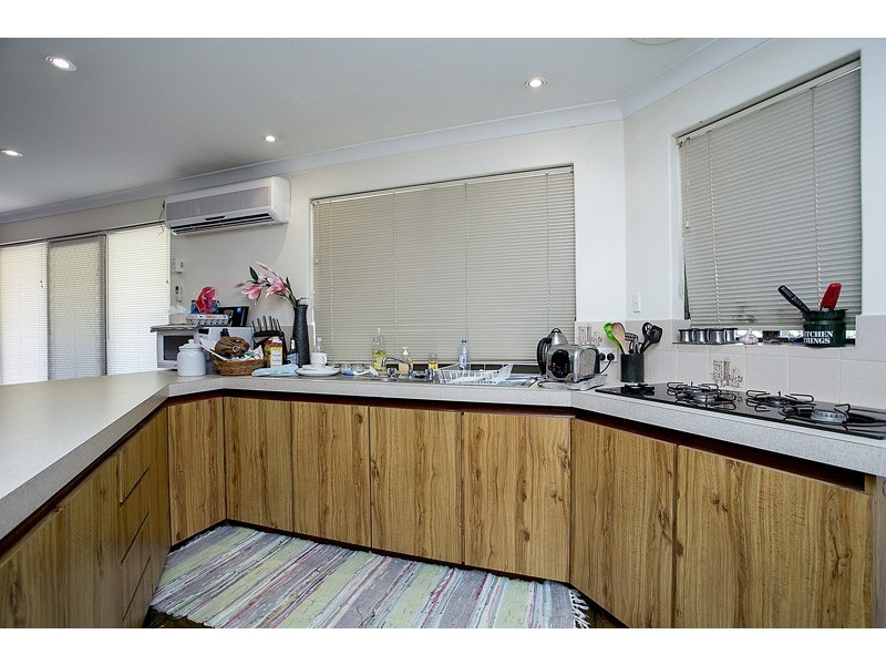 3 Glenmont Gardens, Ballajura WA 6066