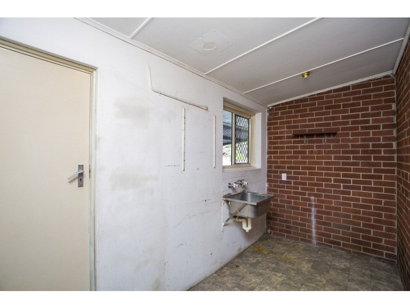 30 Letsom Way, Langford WA 6147