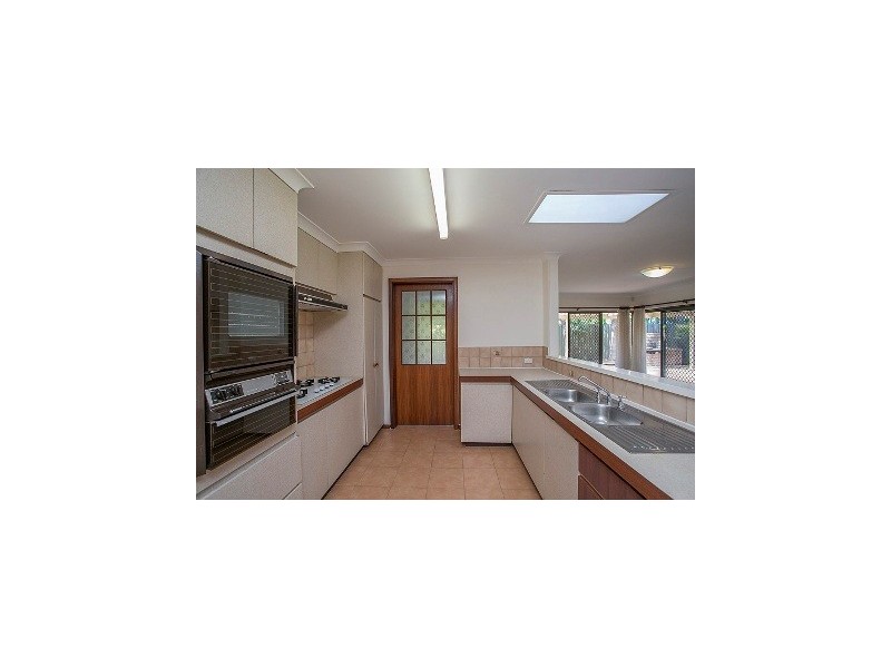25 Sylvana Way, Willetton WA 6155