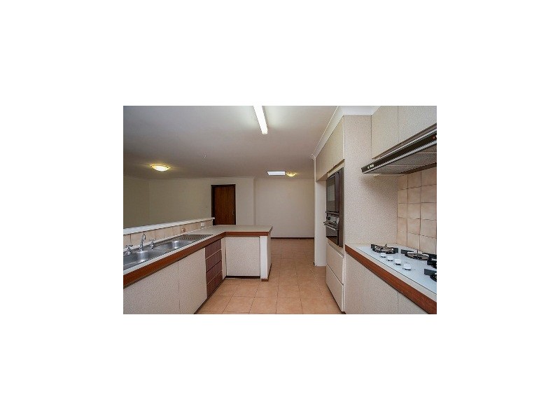 25 Sylvana Way, Willetton WA 6155