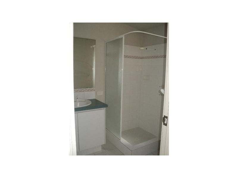 33a Rosmead Ave, Beechboro WA 6063