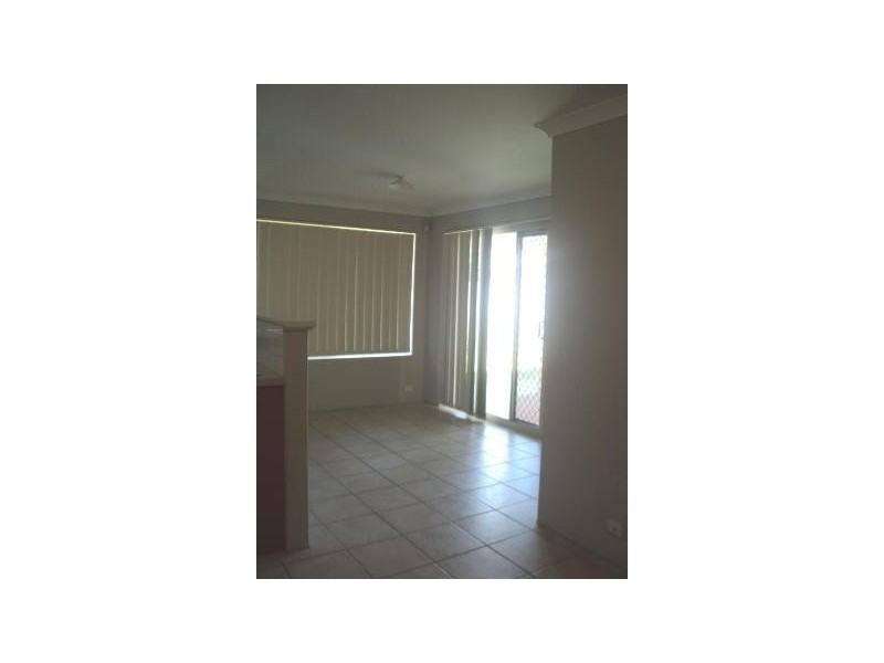 33a Rosmead Ave, Beechboro WA 6063