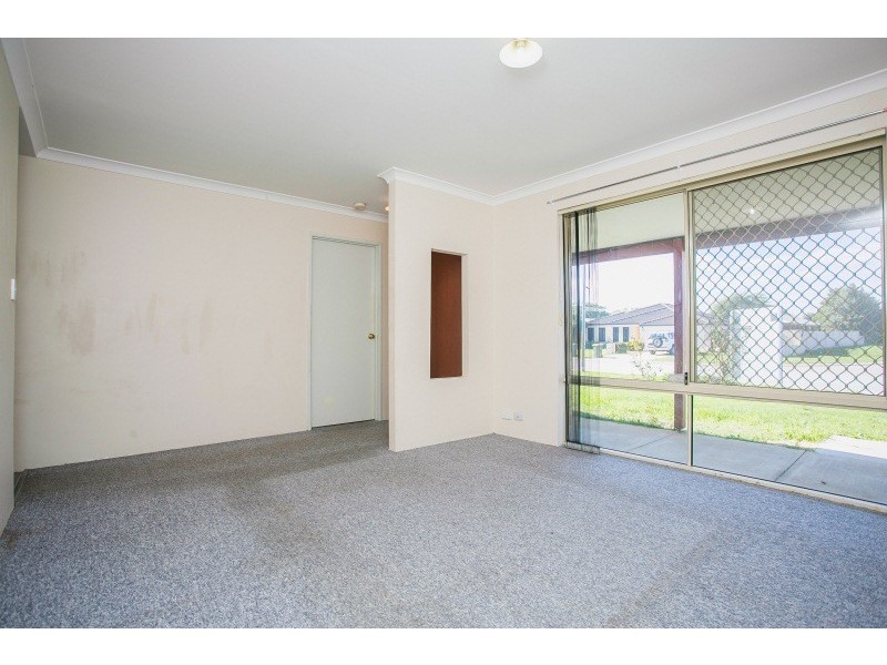 72 Coonawarra Drive, Caversham WA 6055