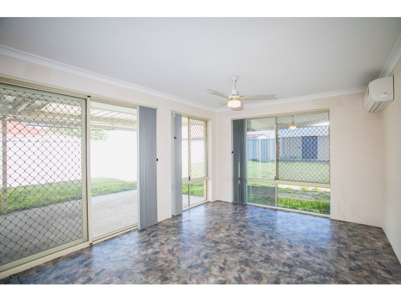 72 Coonawarra Drive, Caversham WA 6055