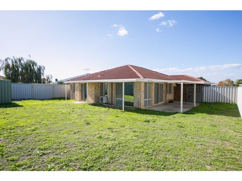 72 Coonawarra Drive, Caversham WA 6055
