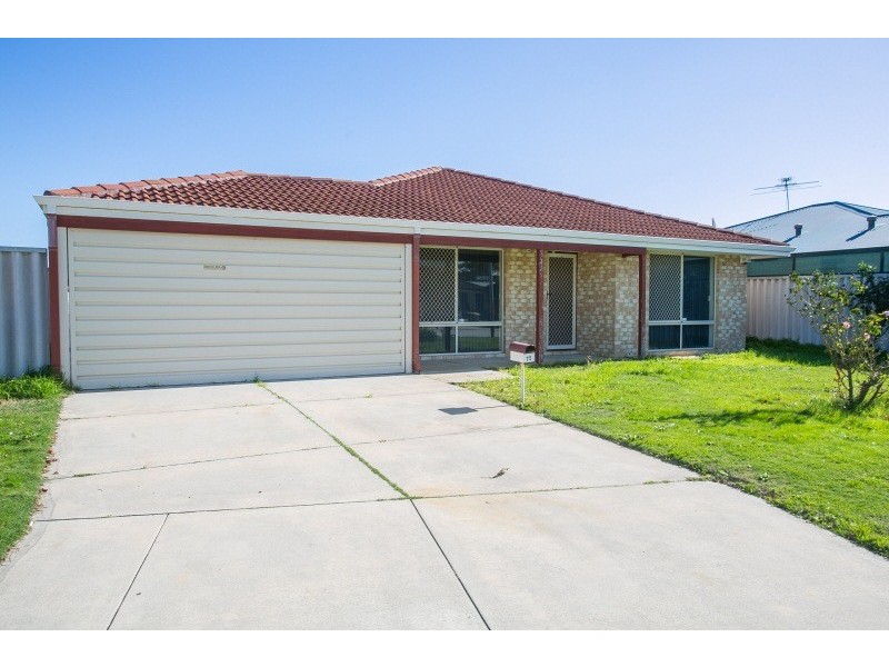 72 Coonawarra Drive, Caversham WA 6055