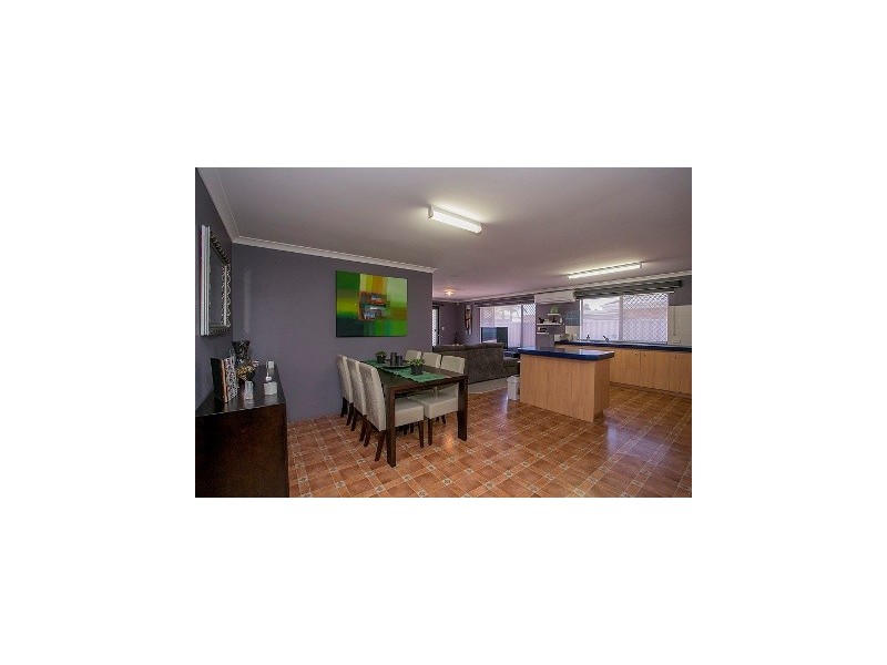 17 Peran Street, Beechboro WA 6063