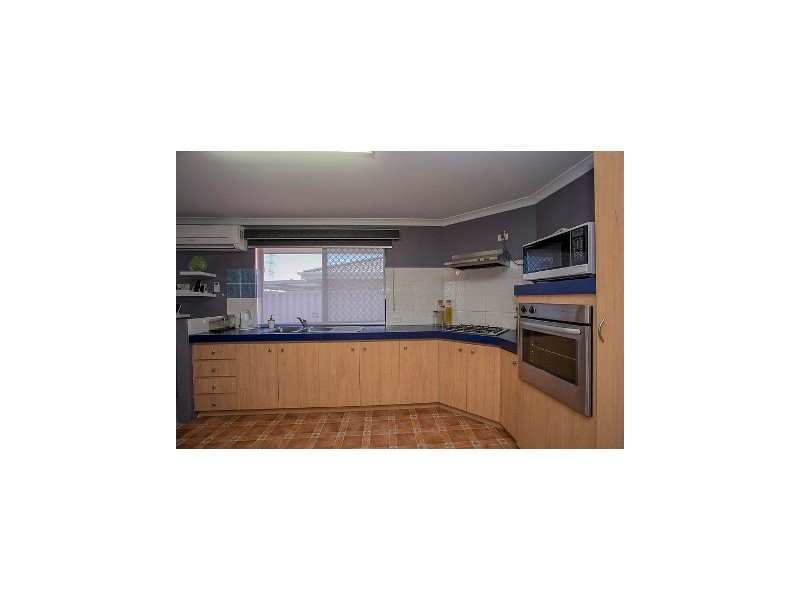 17 Peran Street, Beechboro WA 6063