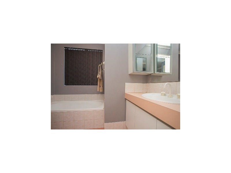 17 Peran Street, Beechboro WA 6063