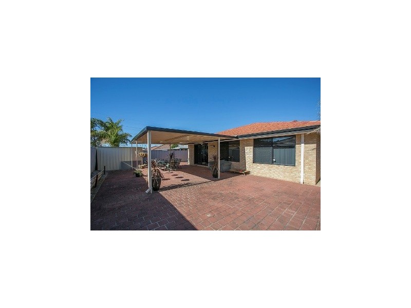 17 Peran Street, Beechboro WA 6063