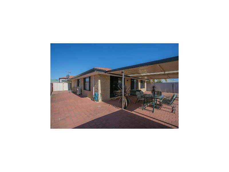 17 Peran Street, Beechboro WA 6063