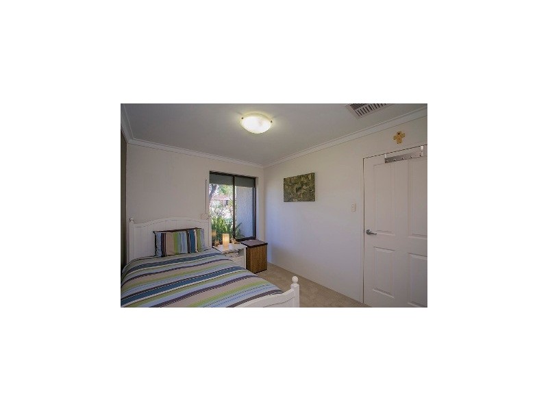 9 Thorburn Ave, Beechboro WA 6063