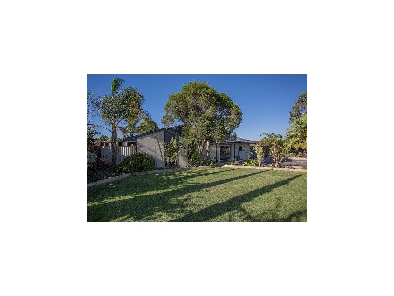 9 Thorburn Ave, Beechboro WA 6063