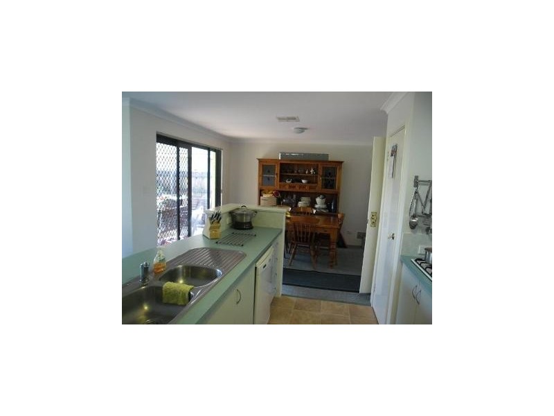 15 Larrawa Circle, Ellenbrook WA 6069