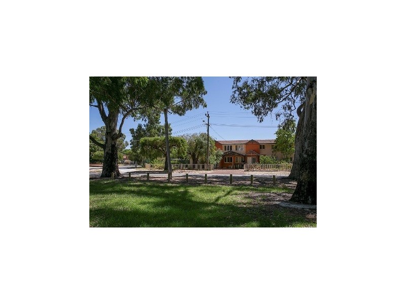 1 Jennings Way, Lockridge WA 6054