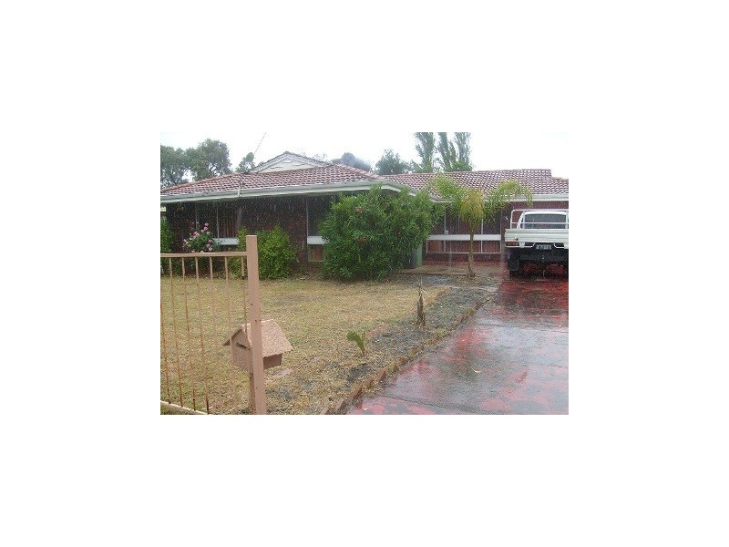 5 Clarice Court, Langford WA 6147