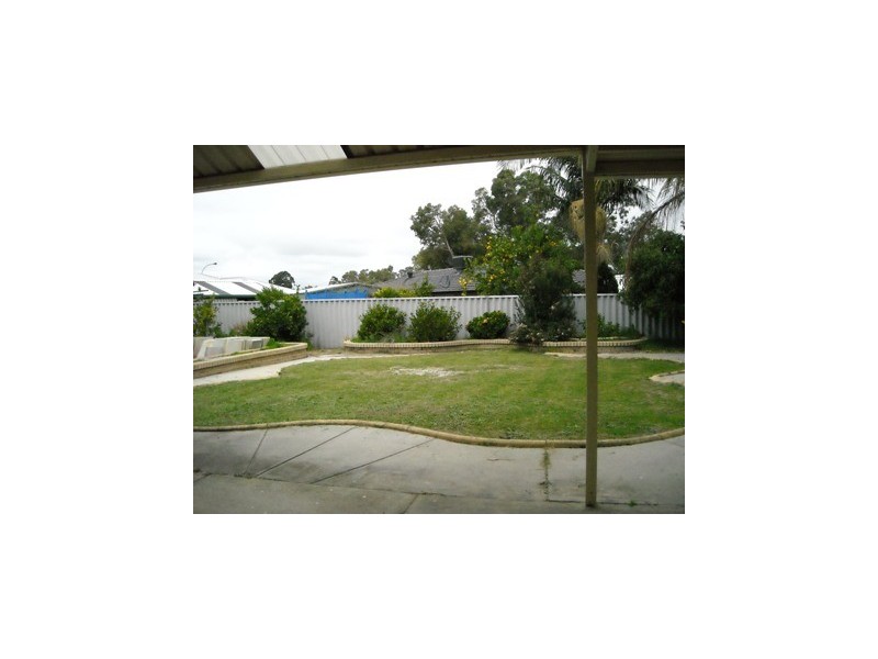 10 Sandalwood Close, Beechboro WA 6063