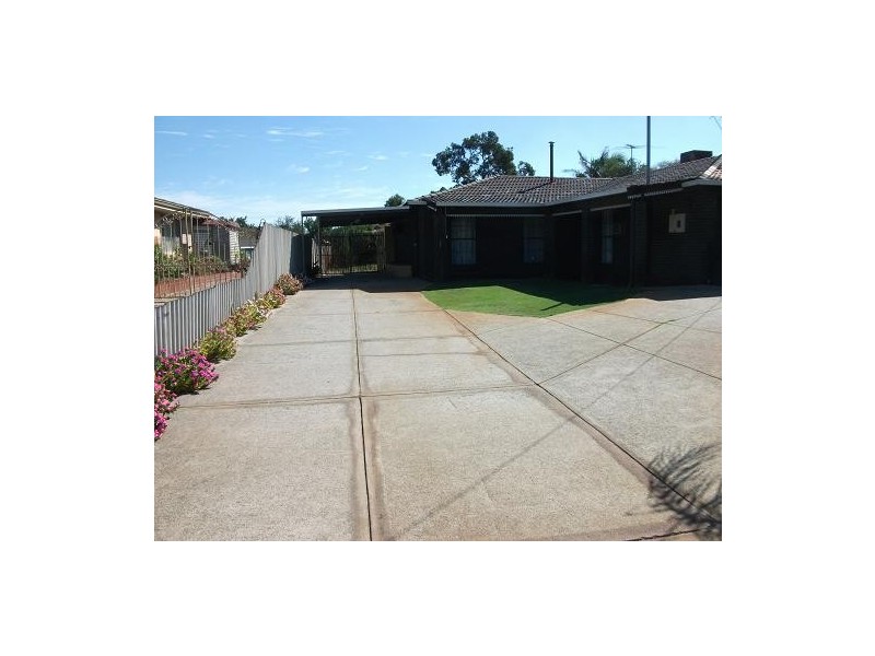 19 Rosmead Ave, Beechboro WA 6063