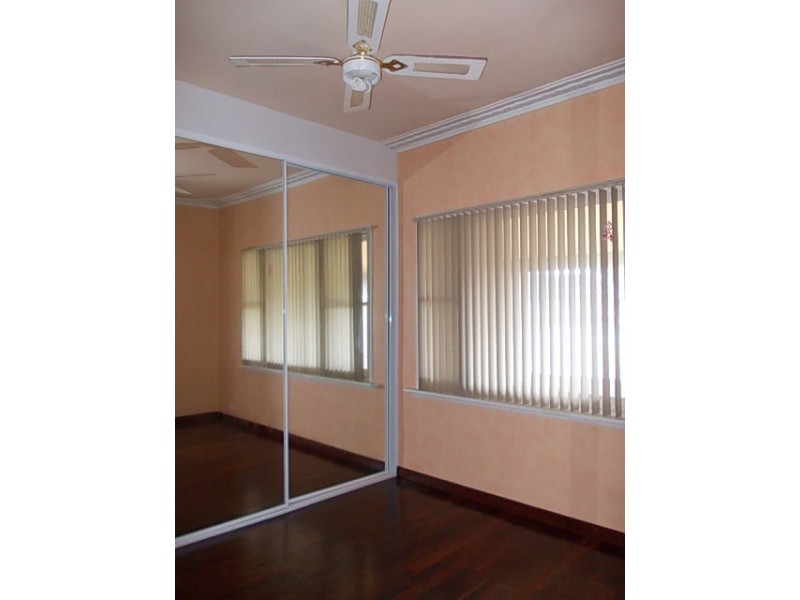 28 Redcliffe Street, East Cannington WA 6107