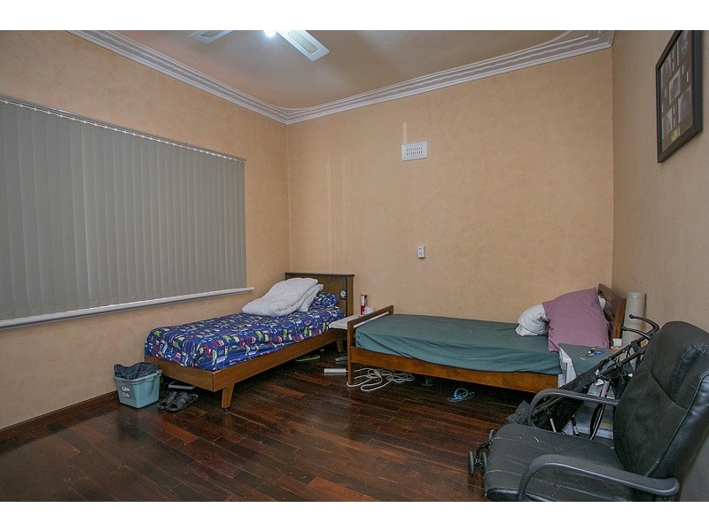 28 Redcliffe Street, East Cannington WA 6107