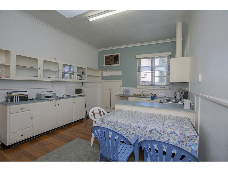 28 Redcliffe Street, East Cannington WA 6107