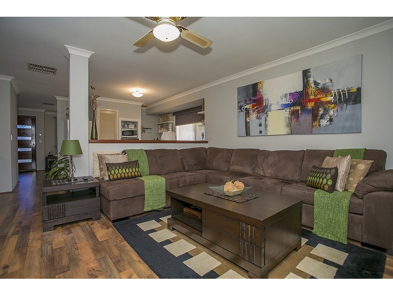 7 Knoll Place, Kiara WA 6054