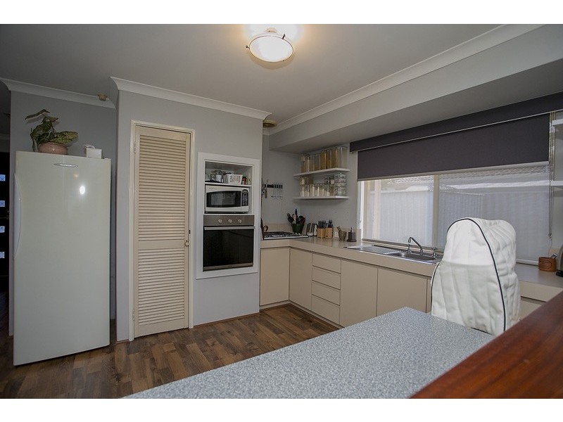 7 Knoll Place, Kiara WA 6054