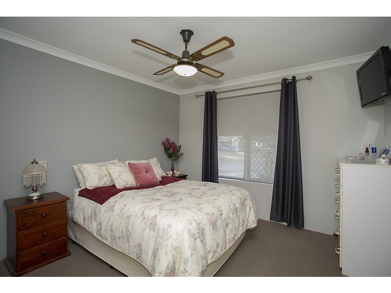 7 Knoll Place, Kiara WA 6054