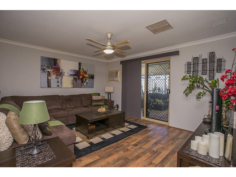 7 Knoll Place, Kiara WA 6054