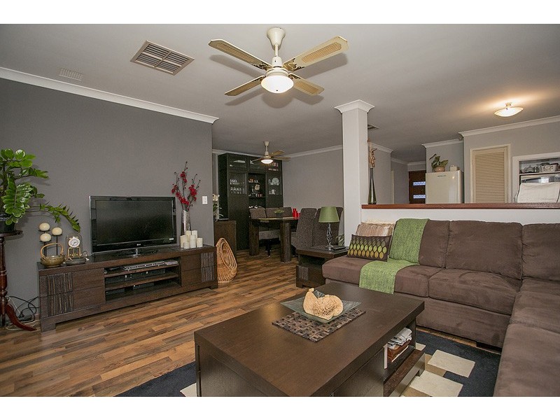 7 Knoll Place, Kiara WA 6054