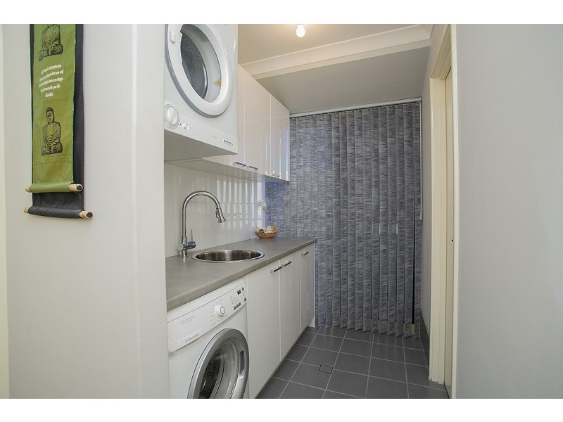 7 Knoll Place, Kiara WA 6054