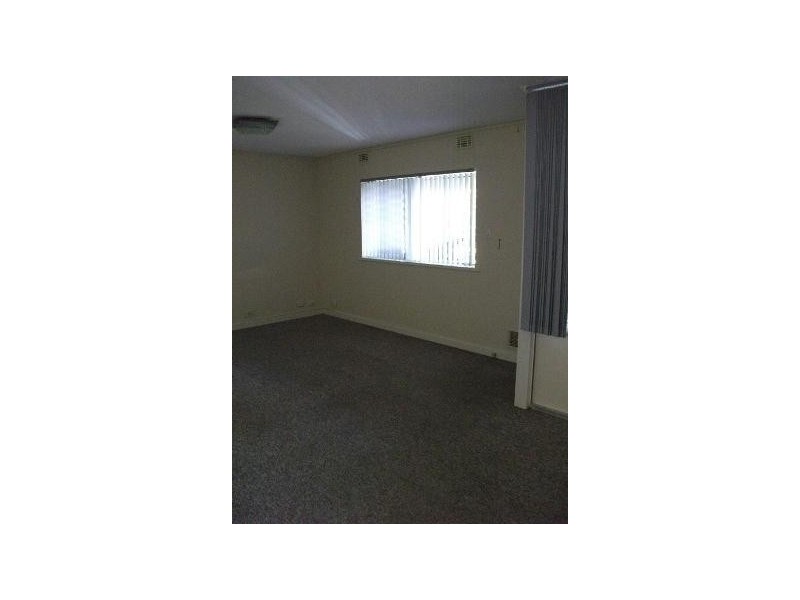 4/6 Seaton Place, Girrawheen WA 6064