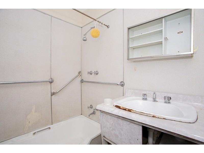 34 Southgate Road, Langford WA 6147