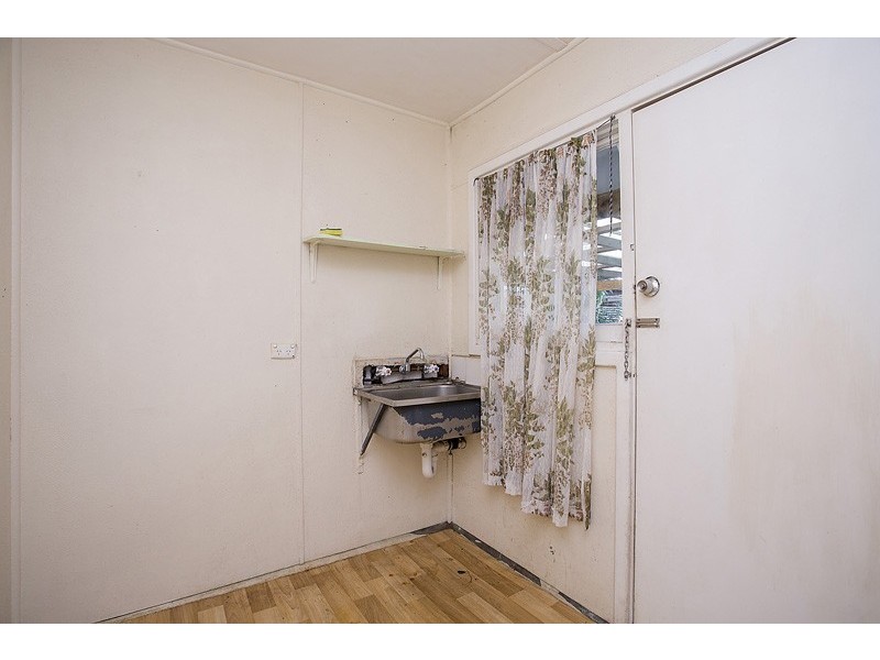 34 Southgate Road, Langford WA 6147