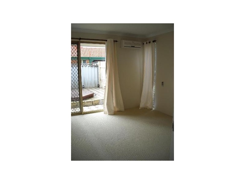 6 Axewood Place, Beechboro WA 6063