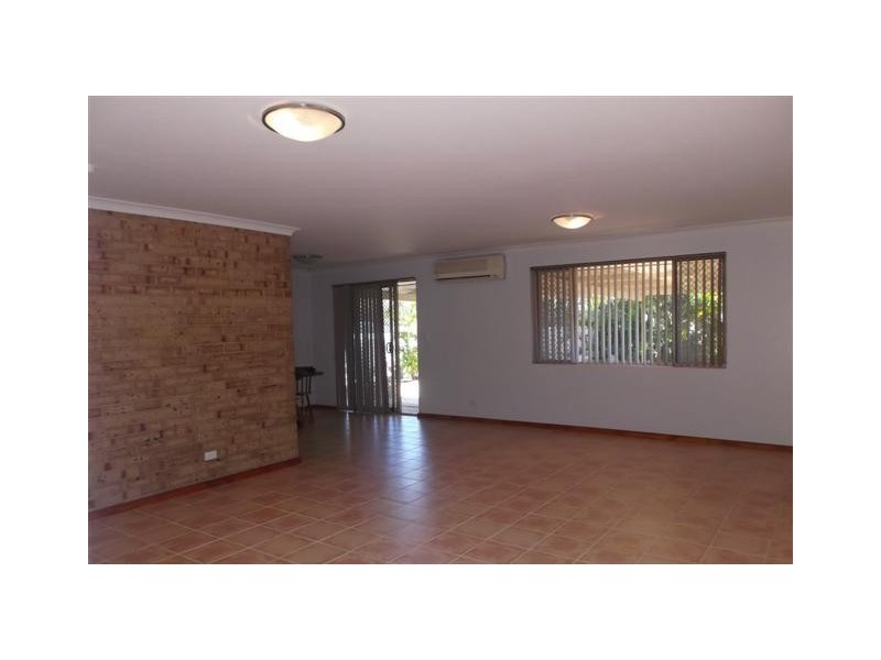 19A Nullagine Way, Gosnells WA 6110