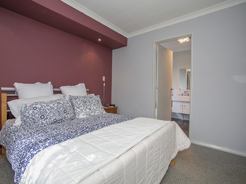 10 Sandalwood Close, Beechboro WA 6063