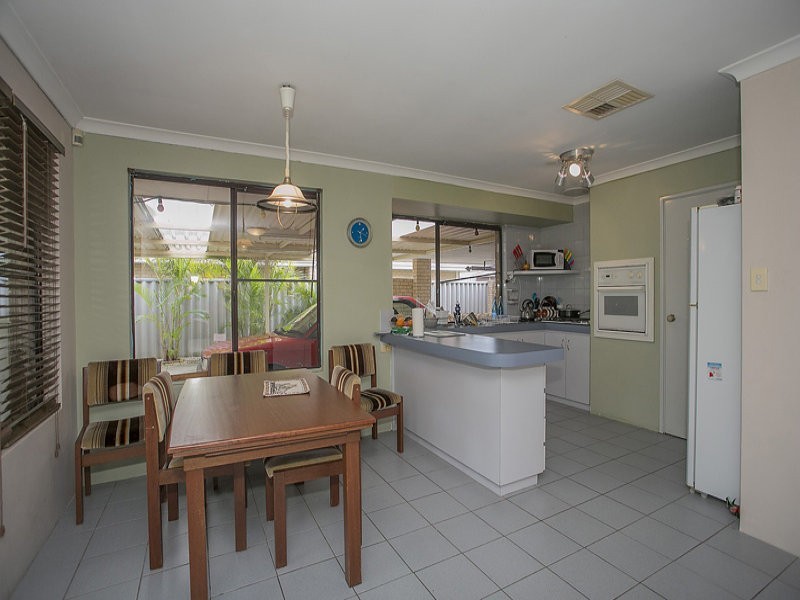 10 Sandalwood Close, Beechboro WA 6063