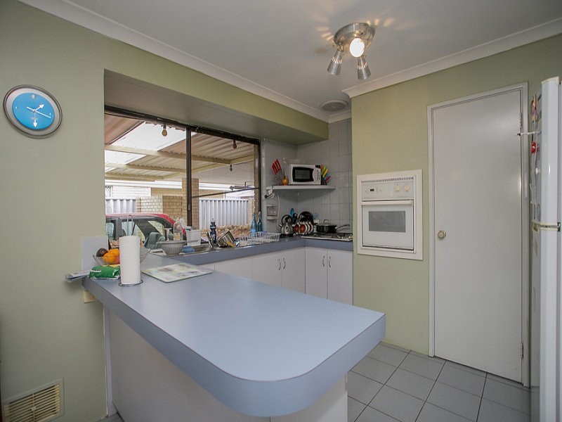 10 Sandalwood Close, Beechboro WA 6063