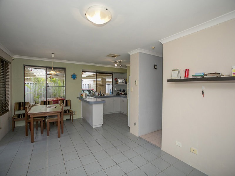 10 Sandalwood Close, Beechboro WA 6063
