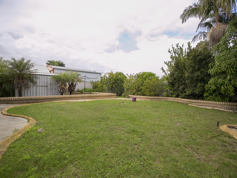 10 Sandalwood Close, Beechboro WA 6063