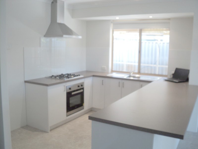 82 Bottlebrush Drive, Kiara WA 6054