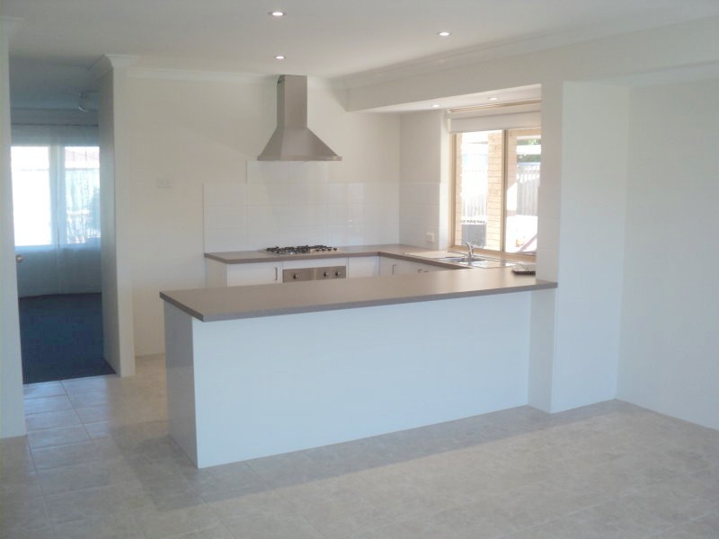 82 Bottlebrush Drive, Kiara WA 6054