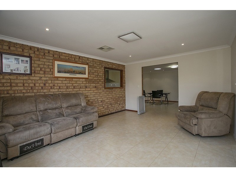 55 Wattle Drive, Beechboro WA 6063