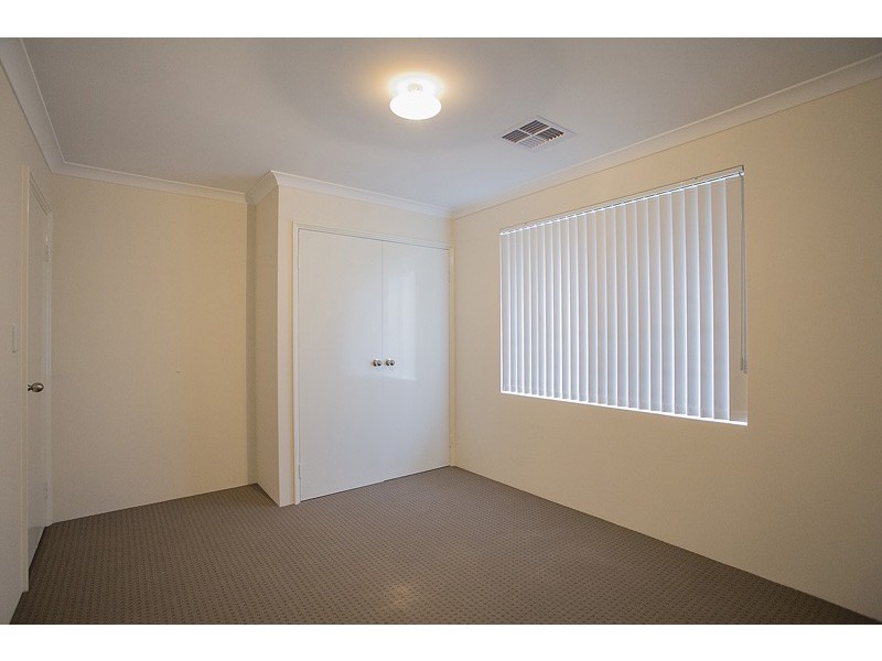 17 Glendale Street, Meadow Springs WA 6210